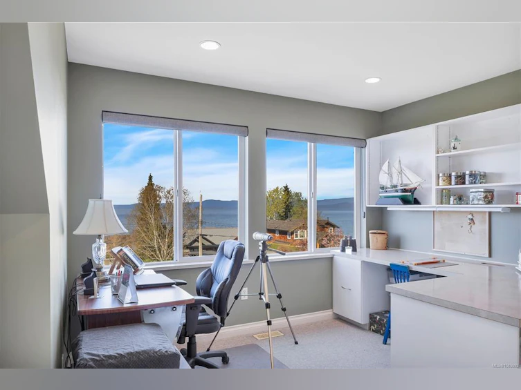 315 W Crescent Road, Qualicum Beach, BC, V9K 1J7 - 14
