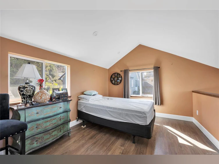 315 W Crescent Road, Qualicum Beach, BC, V9K 1J7 - 34