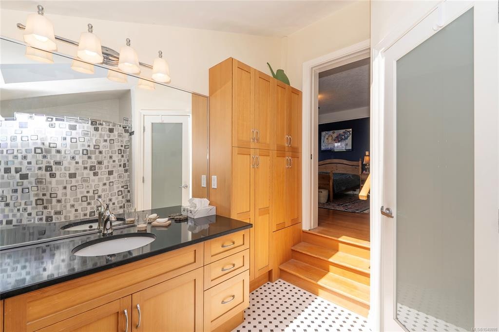1377 Rockland Avenue, Victoria, BC, V8S 1V7 - 44