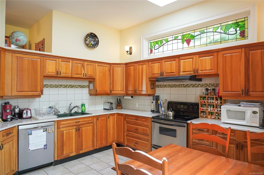 1377 Rockland Avenue, Victoria, BC, V8S 1V7 - 31