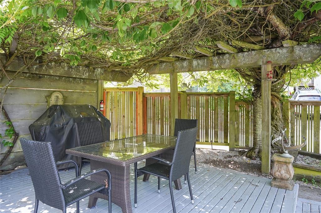 1377 Rockland Avenue, Victoria, BC, V8S 1V7 - 35