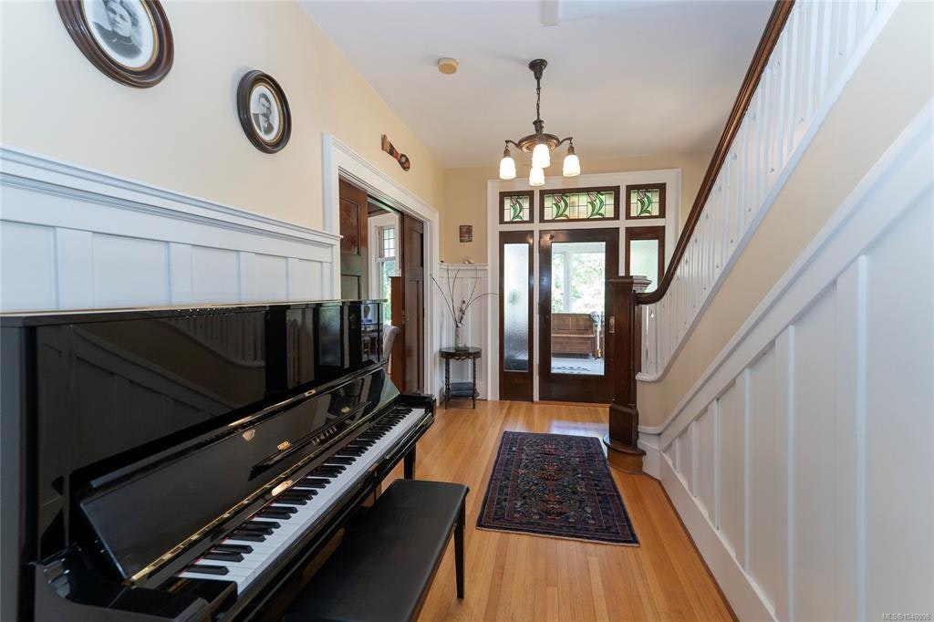 1377 Rockland Avenue, Victoria, BC, V8S 1V7 - 12