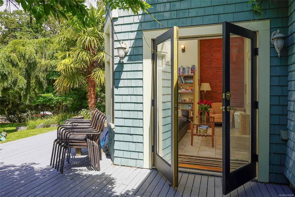 1377 Rockland Avenue, Victoria, BC, V8S 1V7 - 36