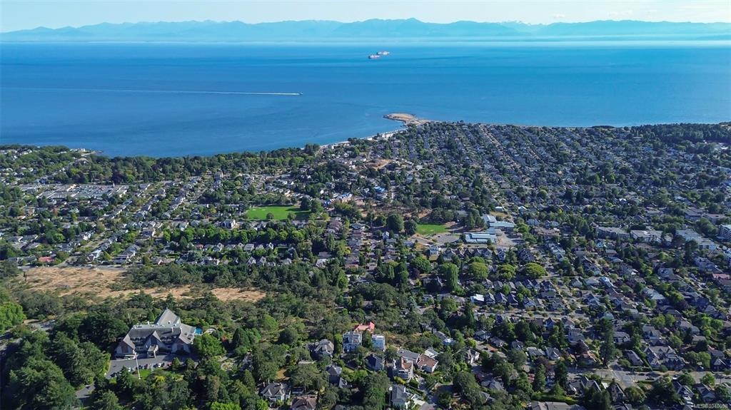 1377 Rockland Avenue, Victoria, BC, V8S 1V7 - 64