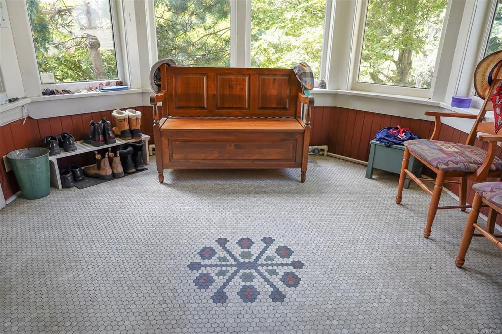 1377 Rockland Avenue, Victoria, BC, V8S 1V7 - 8
