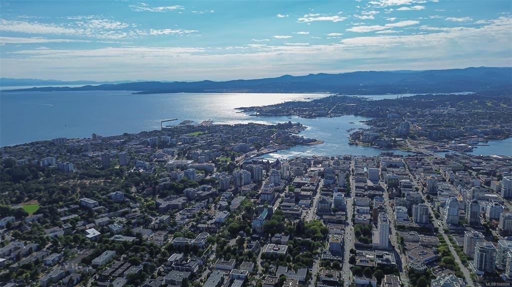 1377 Rockland Avenue, Victoria, BC, V8S 1V7 - 66