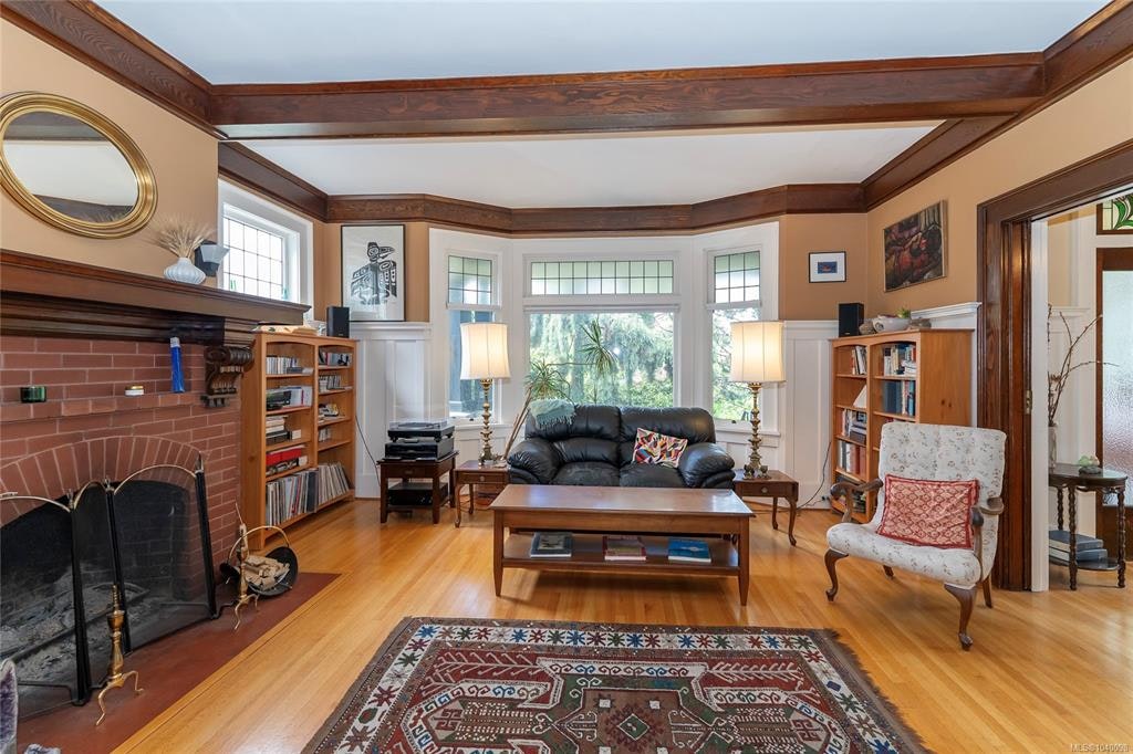 1377 Rockland Avenue, Victoria, BC, V8S 1V7 - 17