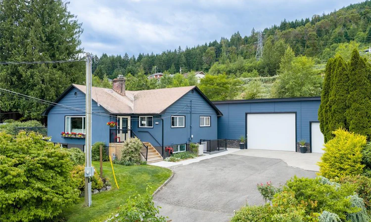 446 Davis Road