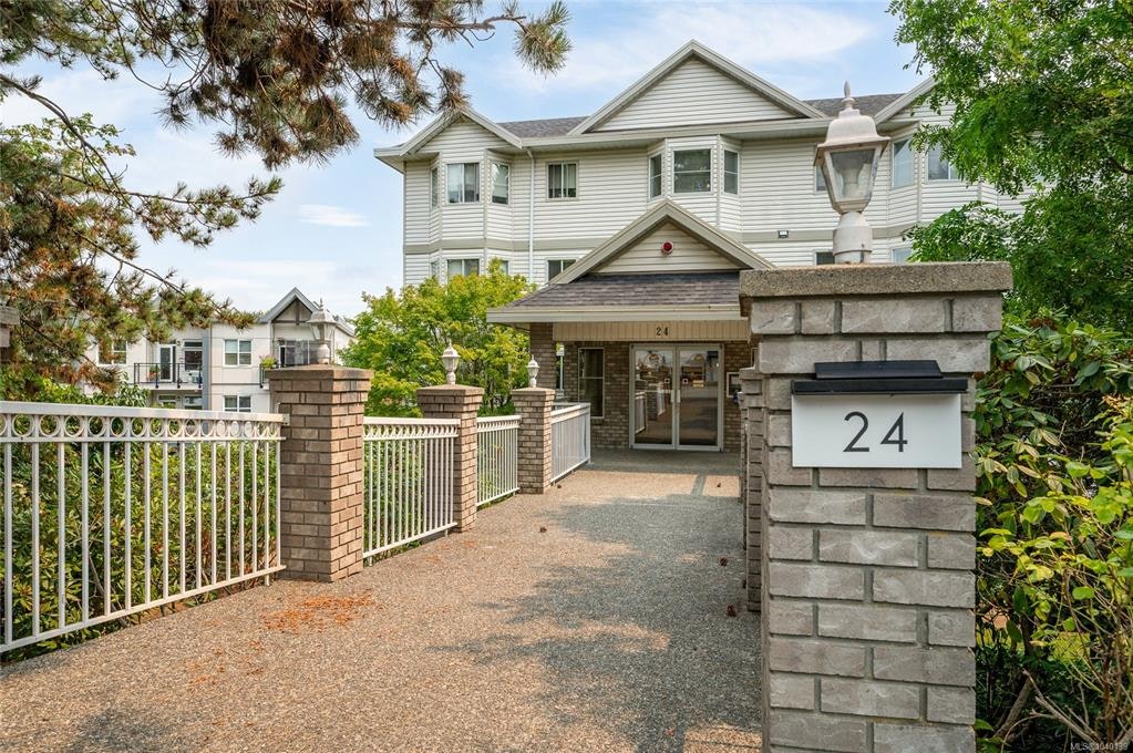 206-24 Prideaux Street, Nanaimo, BC, V9R 2M4
