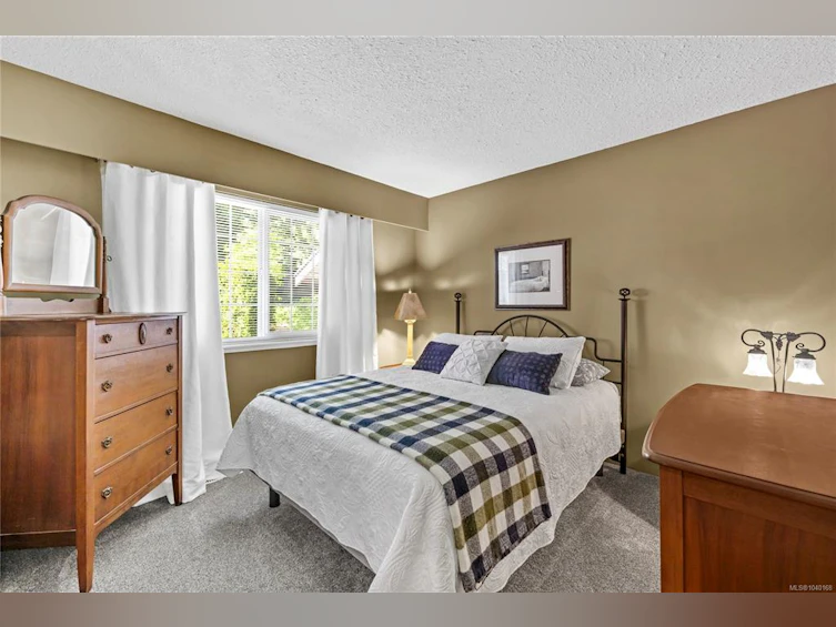323 W Hoylake Road, Qualicum Beach, BC, V9K 1K5 - 41