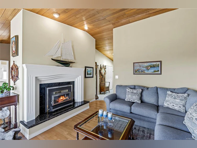 323 W Hoylake Road, Qualicum Beach, BC, V9K 1K5 - 23