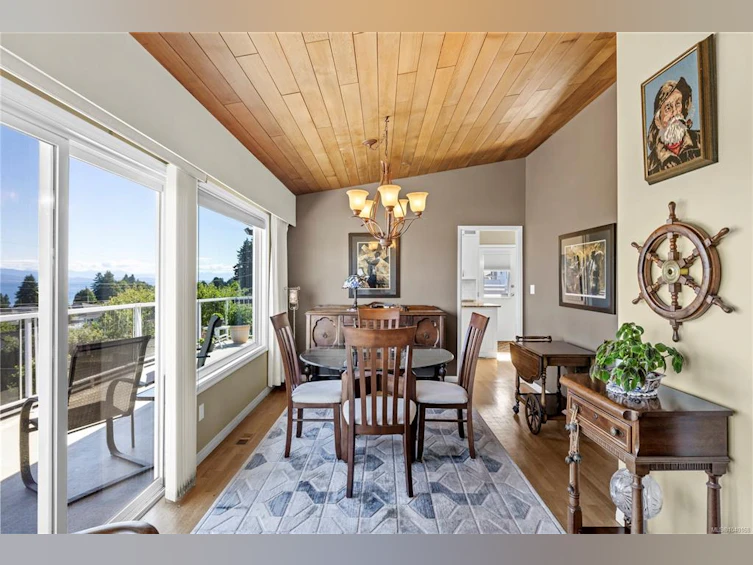 323 W Hoylake Road, Qualicum Beach, BC, V9K 1K5 - 22