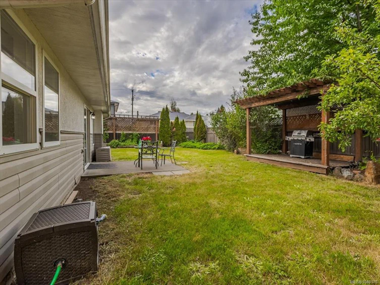 A-1740 Willemar Avenue, Courtenay, BC, V9N 3M6 - 30