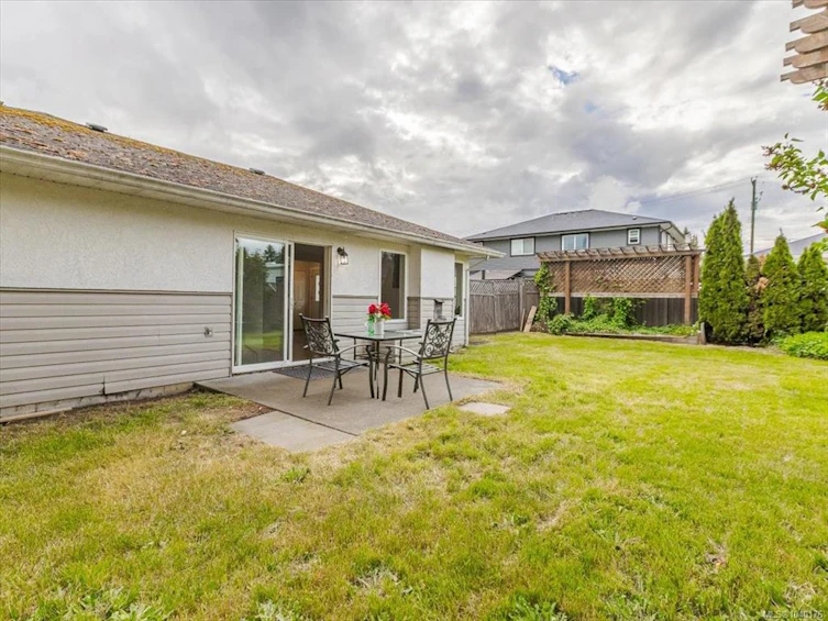 A-1740 Willemar Avenue, Courtenay, BC, V9N 3M6 - 29