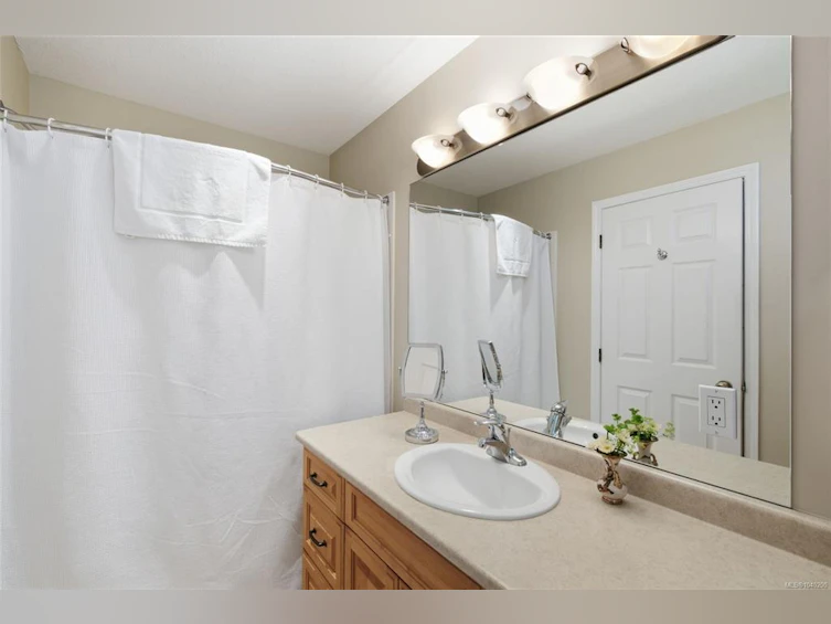 819 Mulholland Drive, French Creek, BC, V9P 2K5 - 26