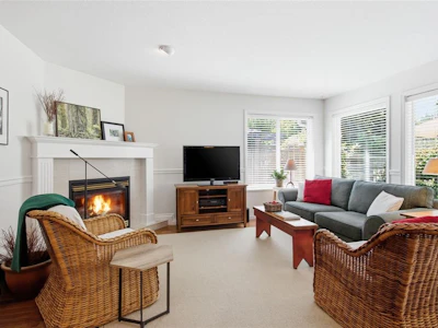 819 Mulholland Drive - 4