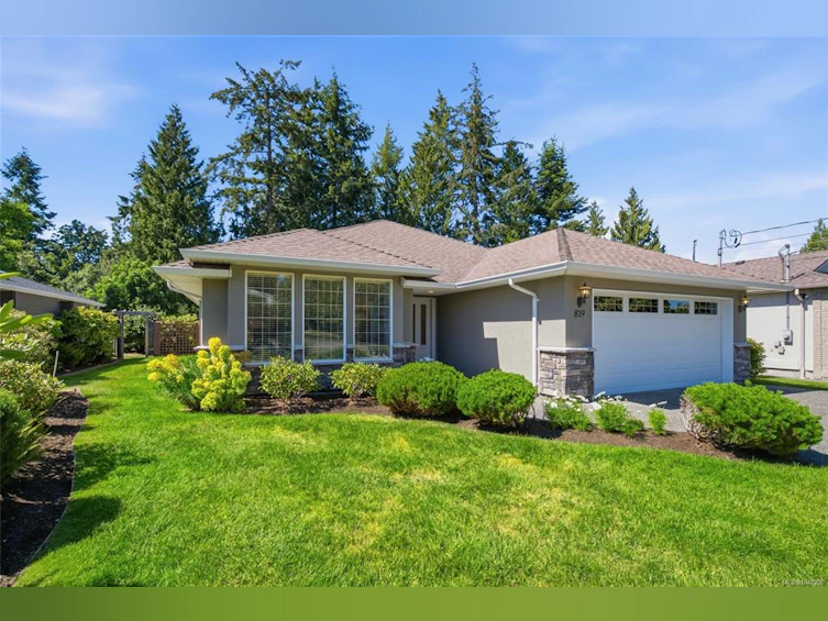 819 Mulholland Drive, French Creek, BC, V9P 2K5 - 11
