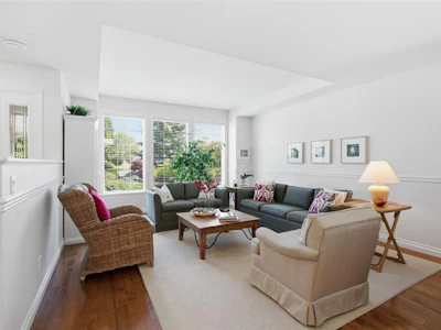 819 Mulholland Drive - 2