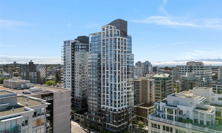 405-777 Herald Street