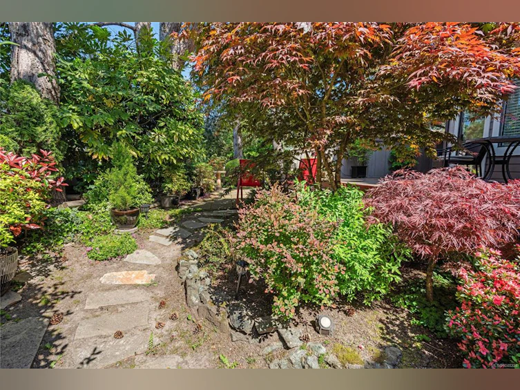 18-1309 Mckenzie Avenue, Saanich, BC, V8P 2M1 - 38