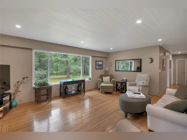4040 York Road, Campbell River, BC, V9H 1B3 - 9