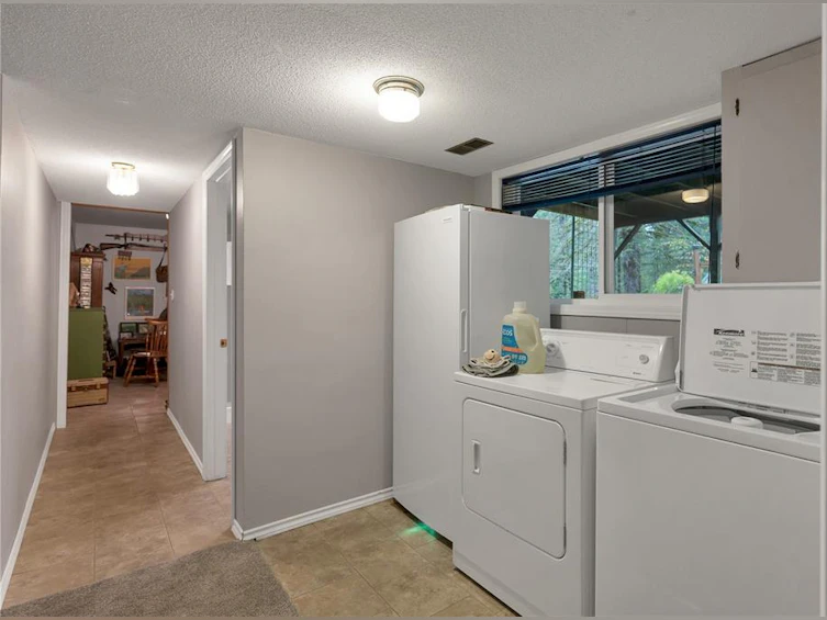 4040 York Road, Campbell River, BC, V9H 1B3 - 43