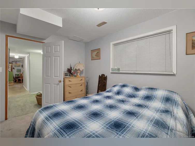 4040 York Road, Campbell River, BC, V9H 1B3 - 38
