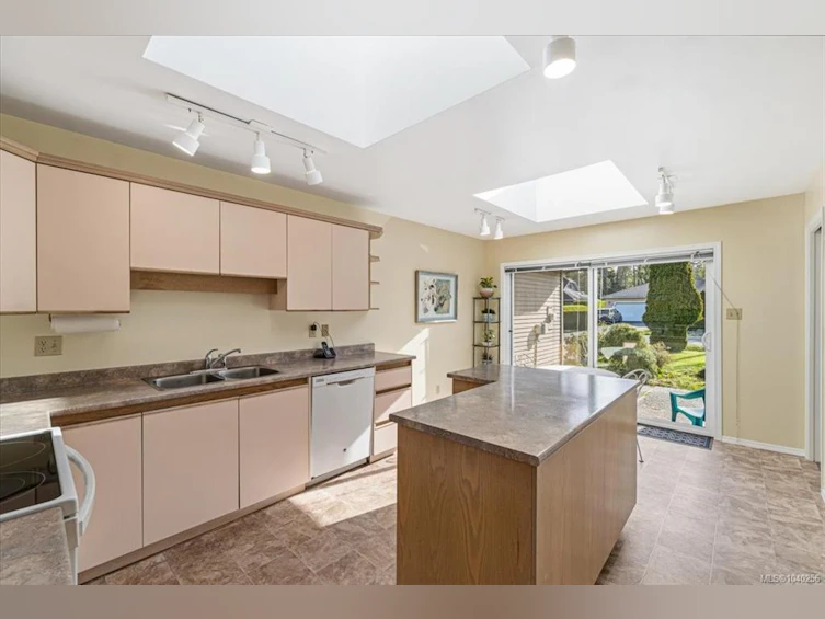 1095 Pepper Place, French Creek, BC, V9P 1Z5 - 15