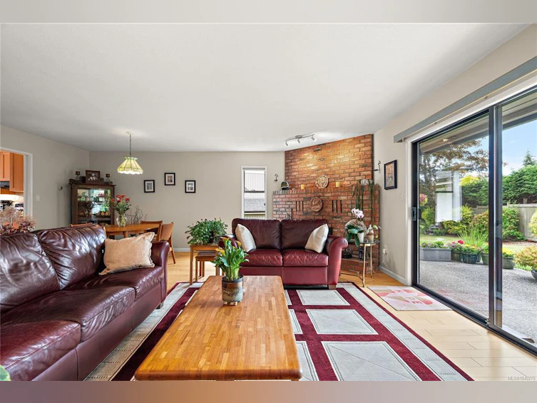 8-1950 Cultra Avenue, Central Saanich, BC, V8M 1Y9 - 12