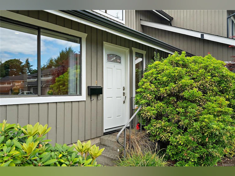 8-1950 Cultra Avenue, Central Saanich, BC, V8M 1Y9 - 7