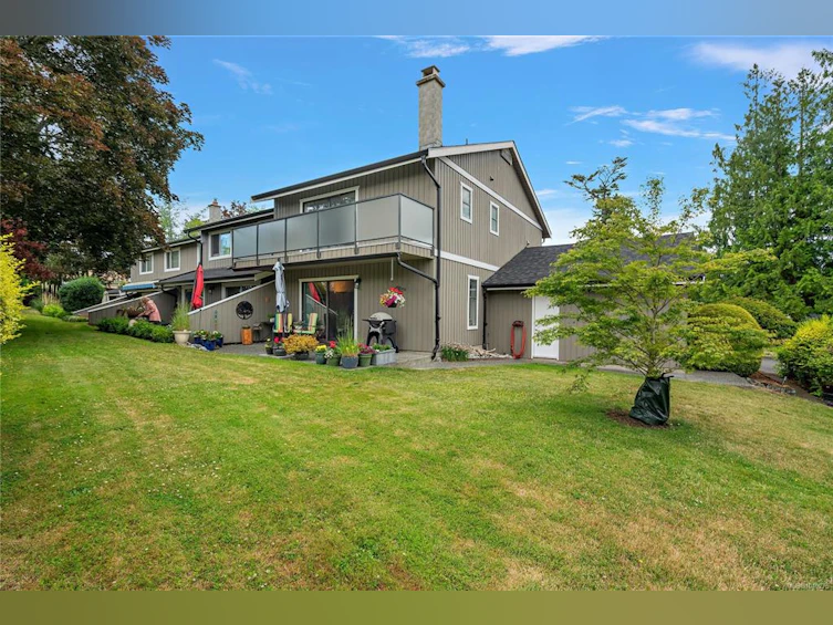 8-1950 Cultra Avenue, Central Saanich, BC, V8M 1Y9 - 2
