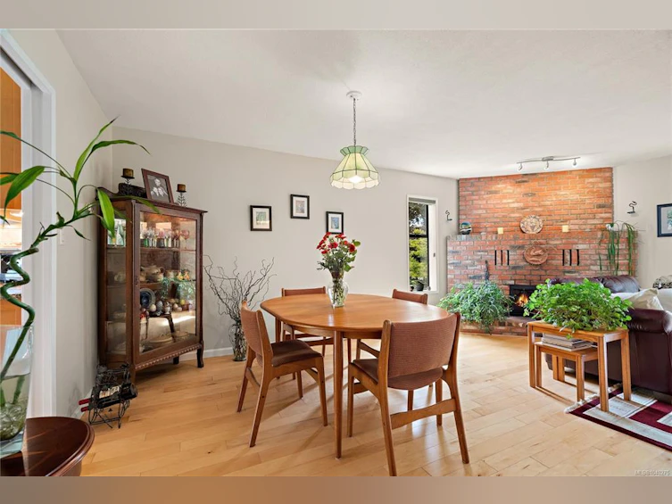 8-1950 Cultra Avenue, Central Saanich, BC, V8M 1Y9 - 10