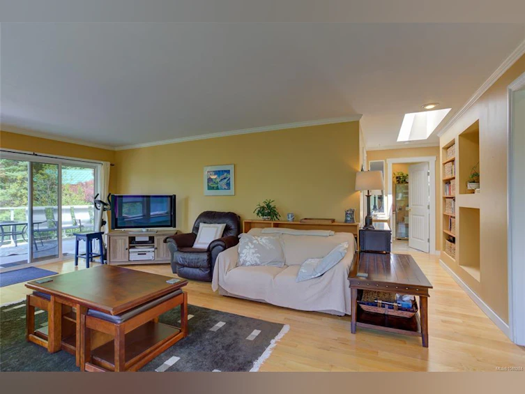 9857 Youbou Road, Youbou, BC, V0R 3E1 - 17
