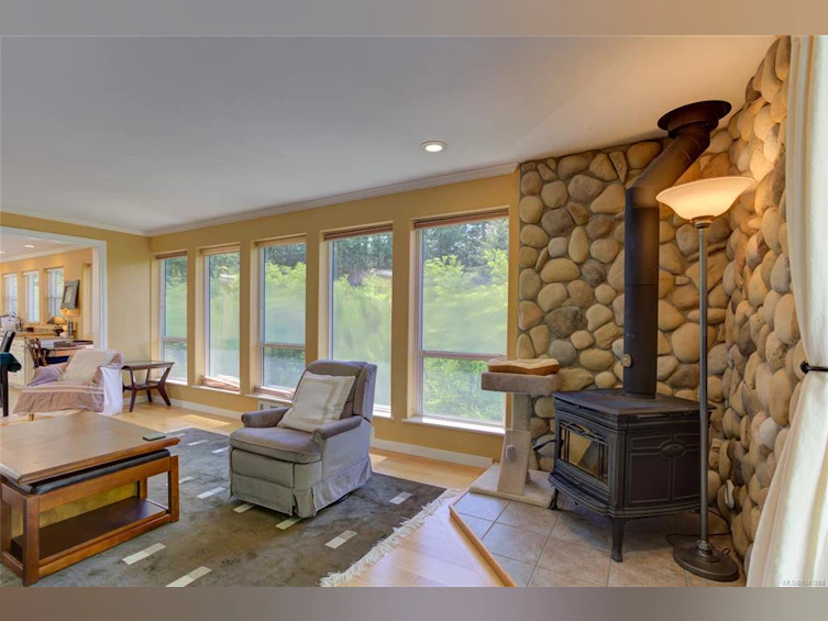 9857 Youbou Road, Youbou, BC, V0R 3E1 - 14