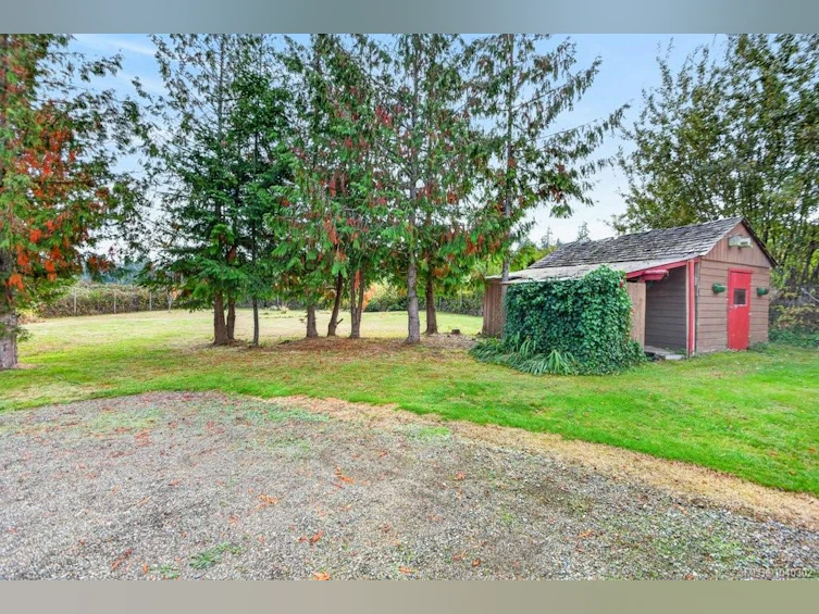 70 Islewood Drive, Bowser/Deep Bay, BC, V0R 1G0 - 43