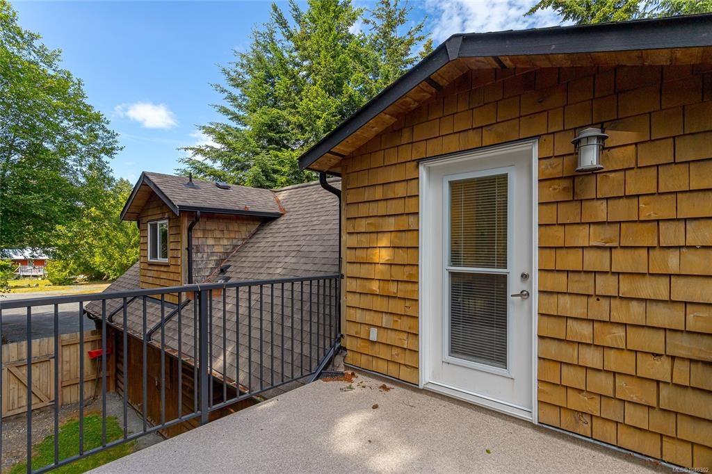 70 Islewood Drive, Bowser/Deep Bay, BC, V0R 1G0 - 12