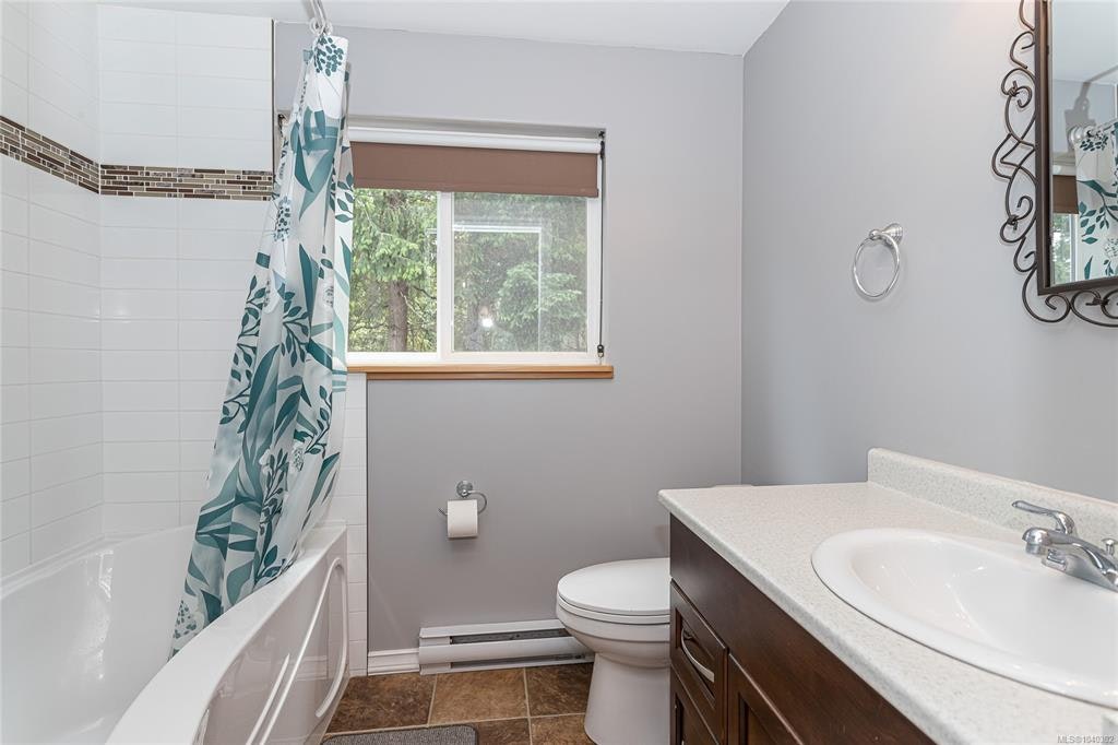 70 Islewood Drive, Bowser/Deep Bay, BC, V0R 1G0 - 14