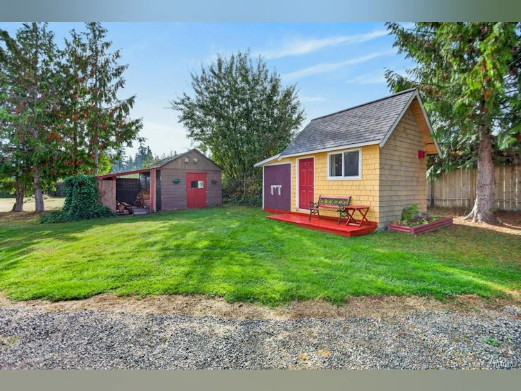 70 Islewood Drive, Bowser/Deep Bay, BC, V0R 1G0 - 37