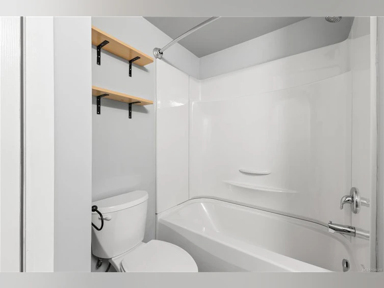 1870 Mcdonald Road, Campbell River, BC, V9W 5K1 - 16