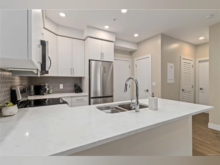 107-280 Island Highway, View Royal, BC, V9B 1G5 - 5