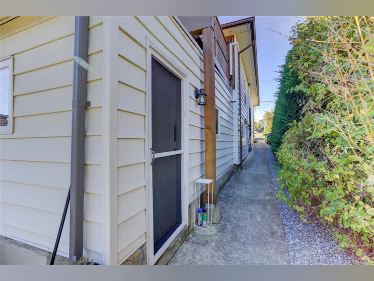 58 Pine Street, Nanaimo, BC, V9R 2B2 - 33