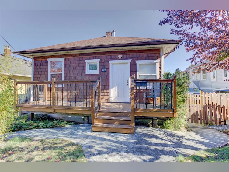 58 Pine Street, Nanaimo, BC, V9R 2B2 - 2