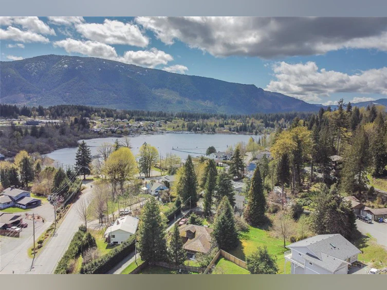 139 North Shore Road, Lake Cowichan, BC, V0R 2G0 - 41