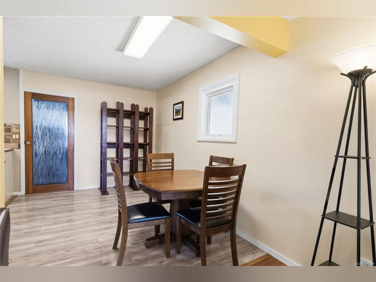 2872 Glen Lake Road, Langford, BC, V9B 4A7 - 11