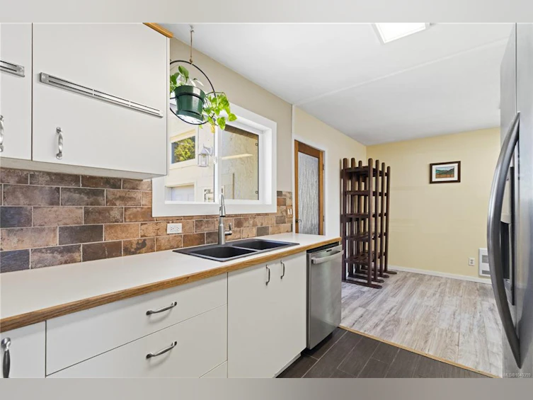 2872 Glen Lake Road, Langford, BC, V9B 4A7 - 17