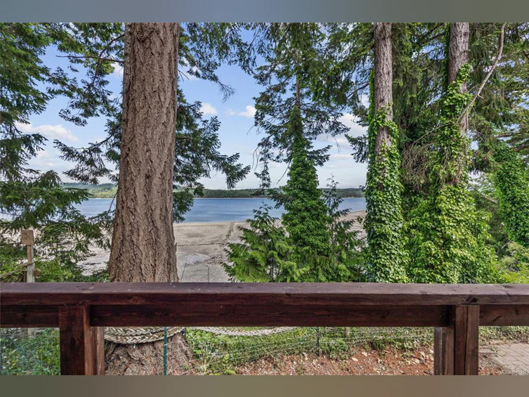 7764 Ships Point Road, Fanny Bay, BC, V0R 1W0 - 33