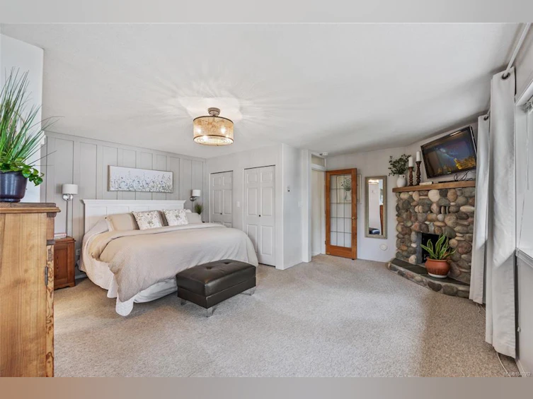 7764 Ships Point Road, Fanny Bay, BC, V0R 1W0 - 9
