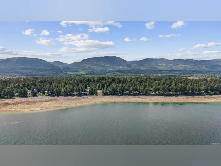 7764 Ships Point Road, Fanny Bay, BC, V0R 1W0 - 62