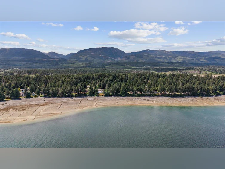 7764 Ships Point Road, Fanny Bay, BC, V0R 1W0 - 61