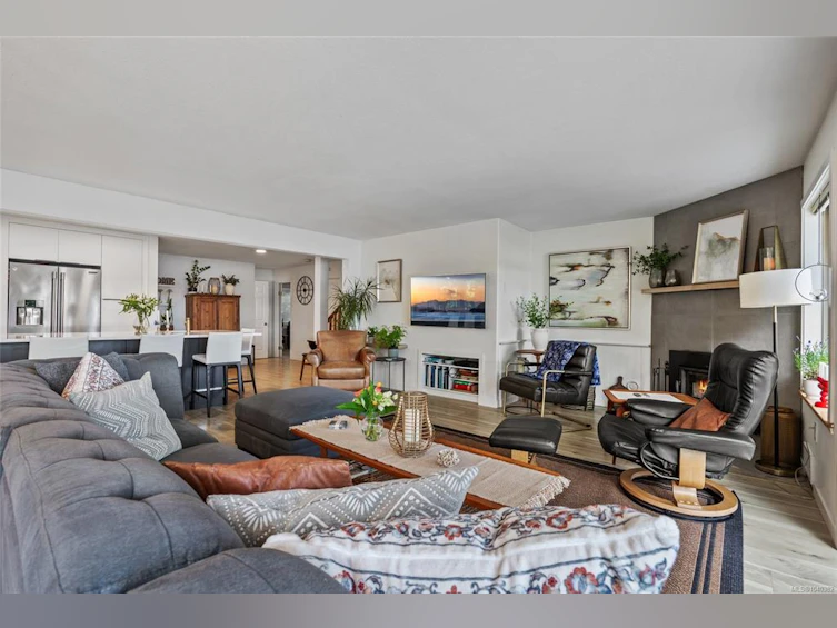 7764 Ships Point Road, Fanny Bay, BC, V0R 1W0 - 44